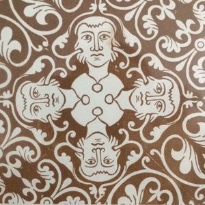 Meet your Posher, Carla